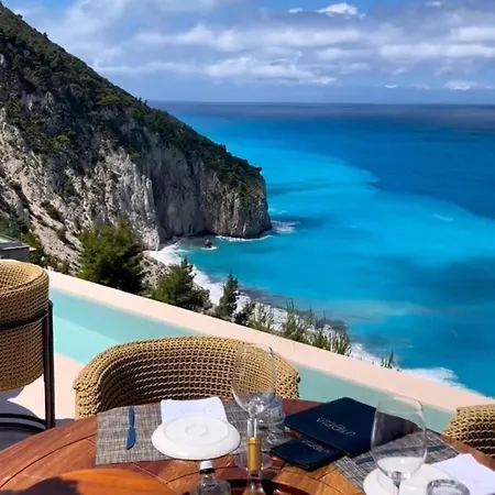 Milos Paradise Luxury فيلة