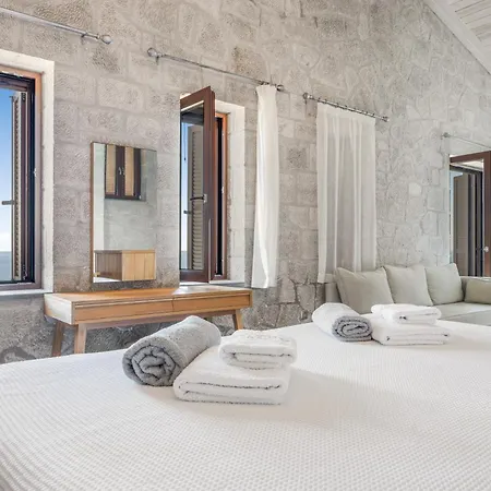 فيلة Milos Paradise Luxury *