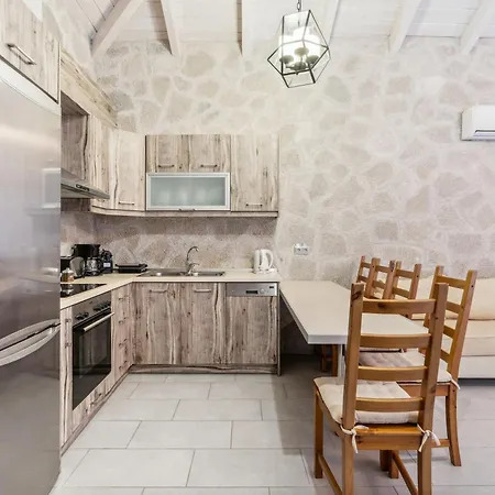 Milos Paradise Luxury Willa Áyios Nikítas