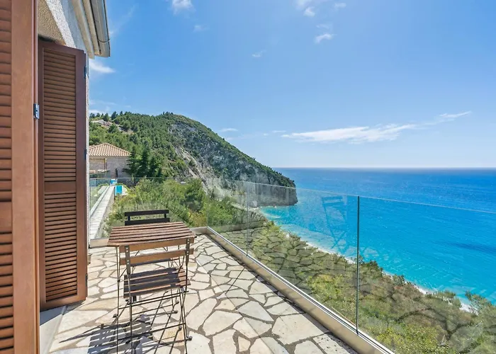 Milos Paradise Luxury Villa Agios Nikitas