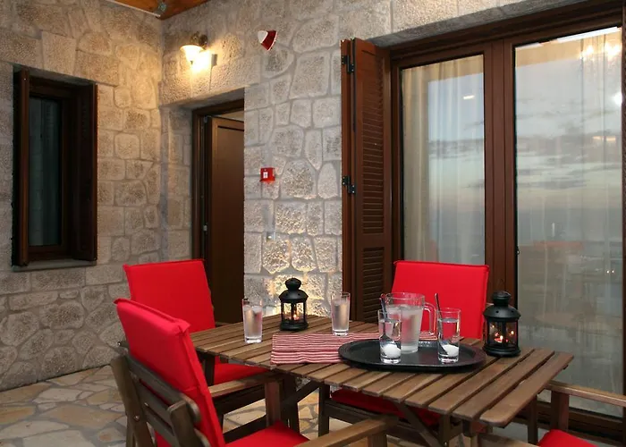 Milos Paradise Luxury Agios Nikitas